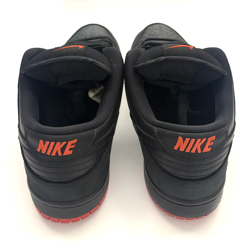 Nike SB Dunk Low 'Black Pigeon'