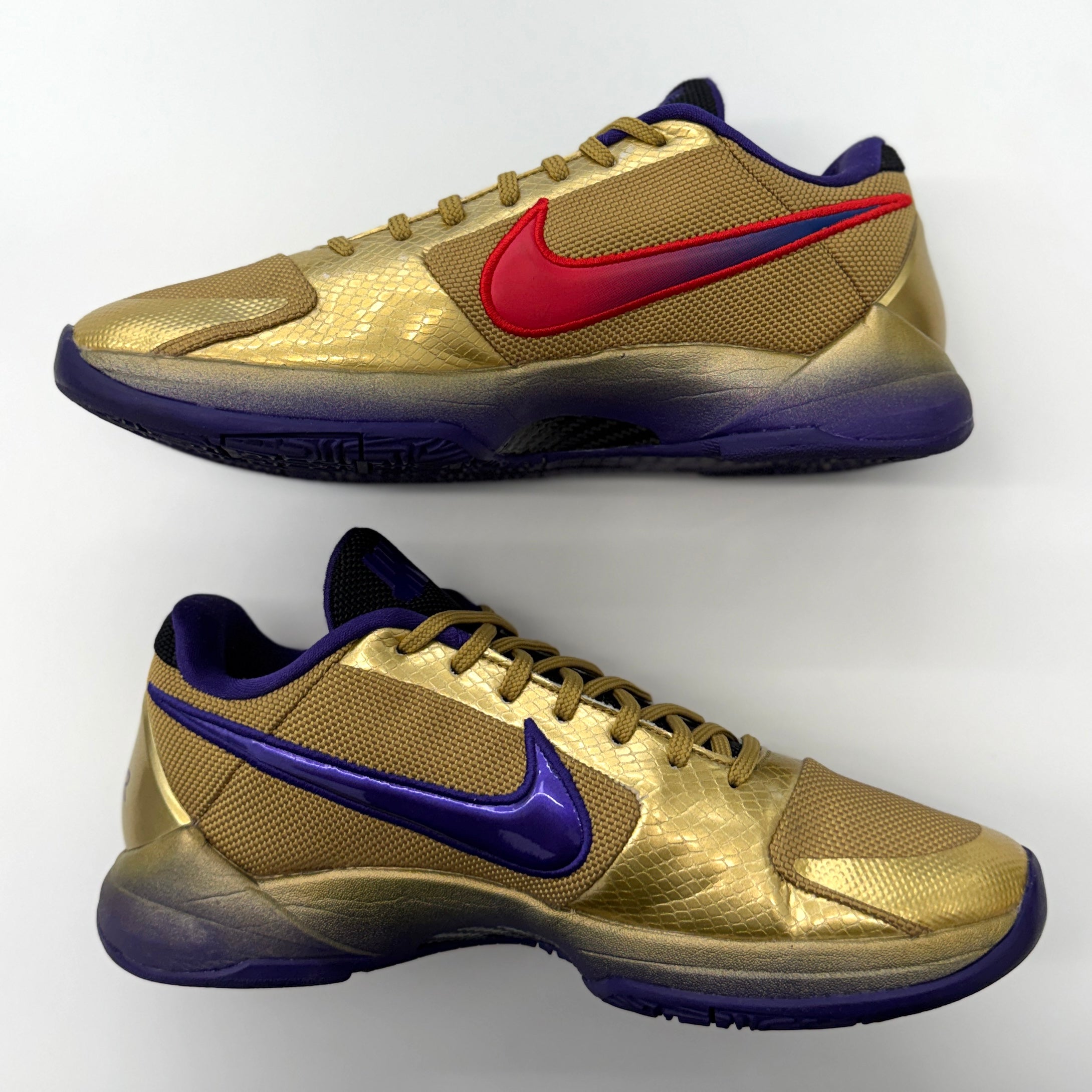 Nike Kobe 5 Protro x Undefeated Hall Of Fame | Metallic Gold