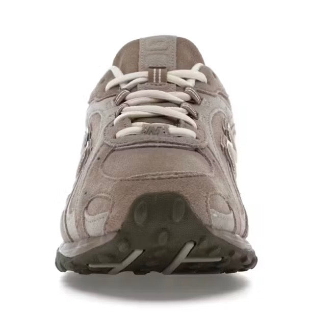 New Balance 204L Mushroom Arid Stone