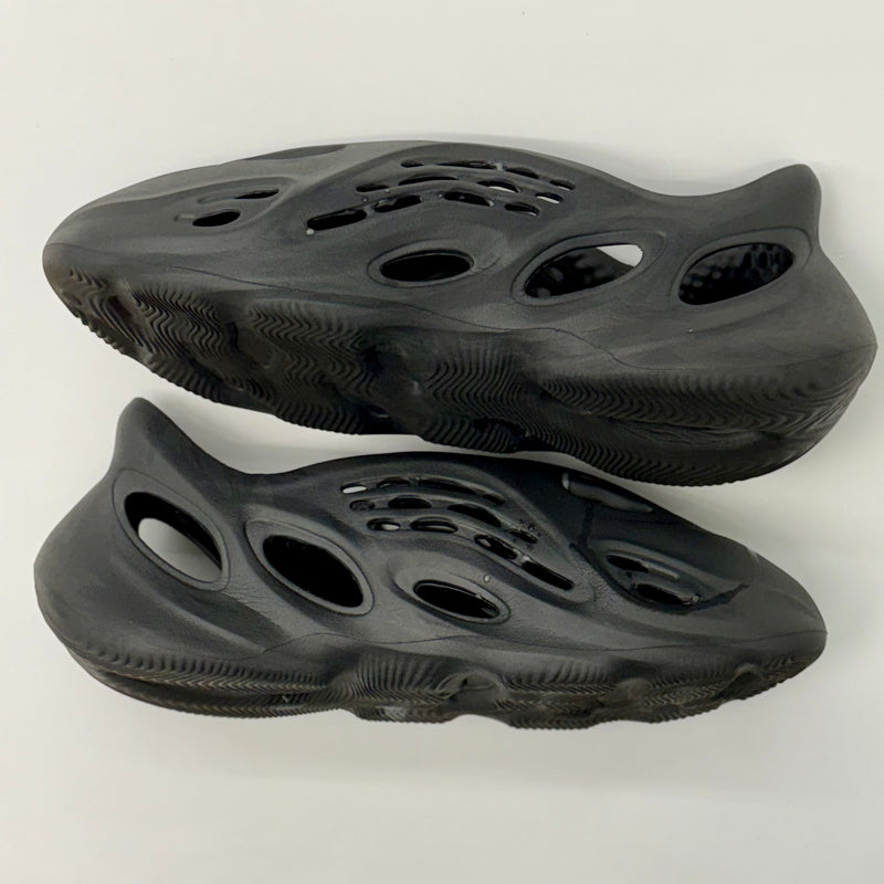 adidas Yeezy Foam RNR Onyx