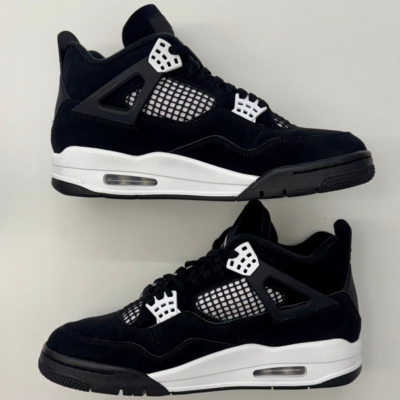 Jordan 4 White Thunder (2024)