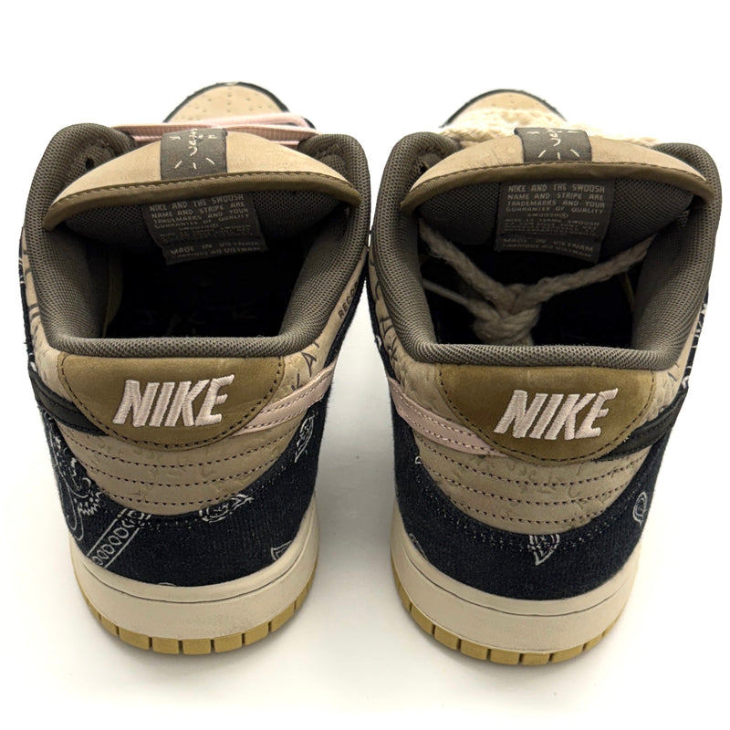 Nike SB Dunk Low x Travis Scott 'Bandana' (Special Box)