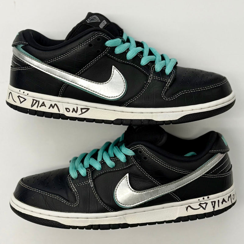 Nike SB Dunk Low Diamond Supply Co. Black Diamond Signed Pair