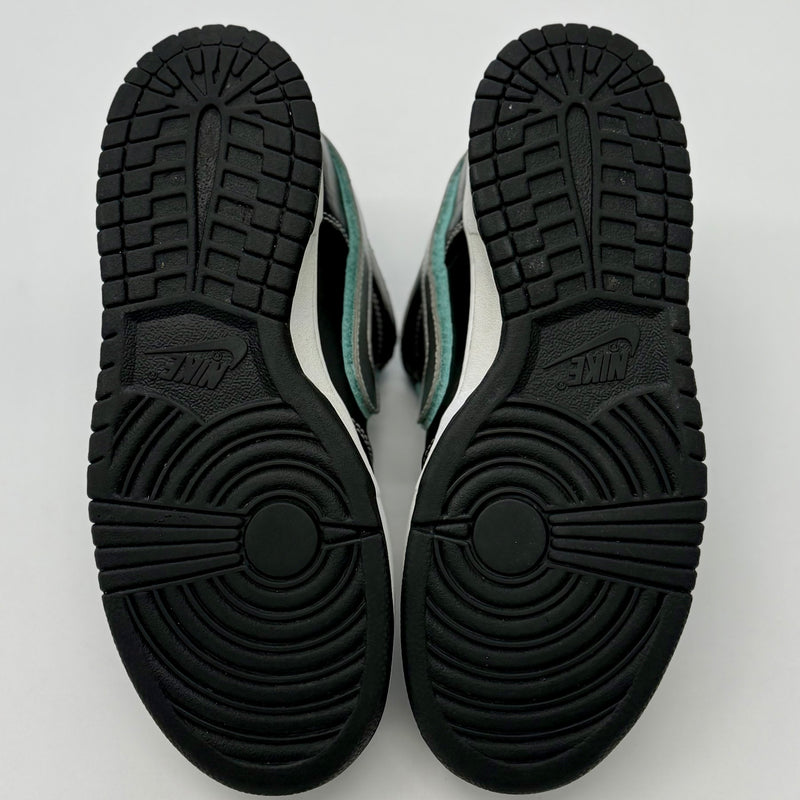 Nike SB Dunk Low Diamond Supply Co. Black Diamond Signed Pair