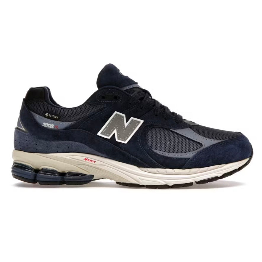 New Balance 2002R Gore-Tex Navy Arctic Grey - M2002RXF | United Kicks