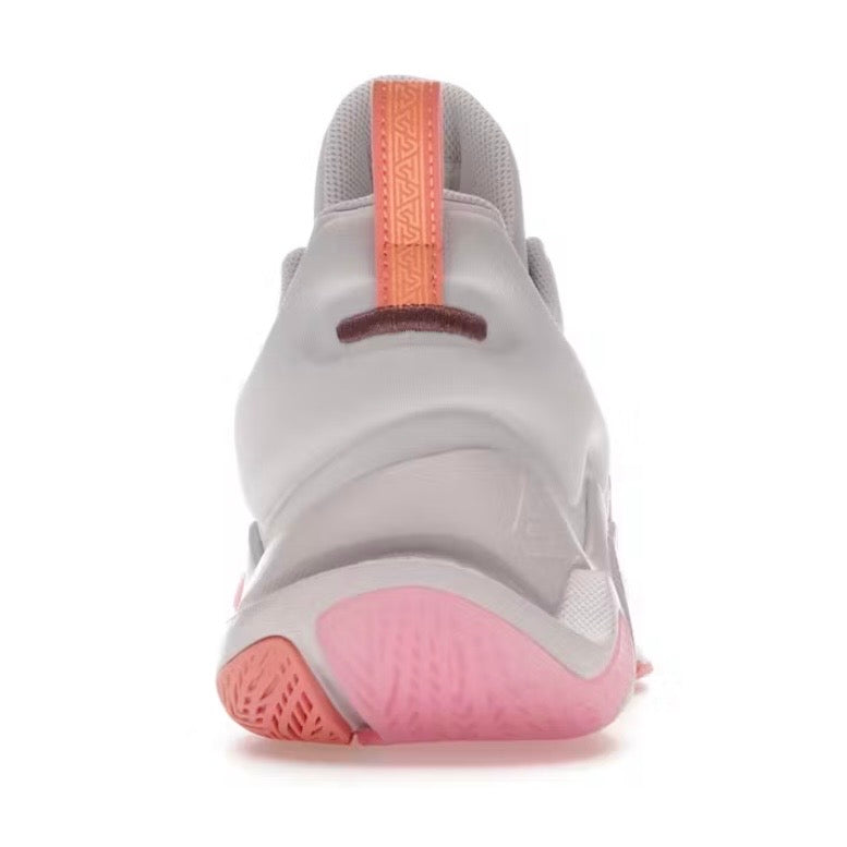 nike giannis immortality force field super smoothie