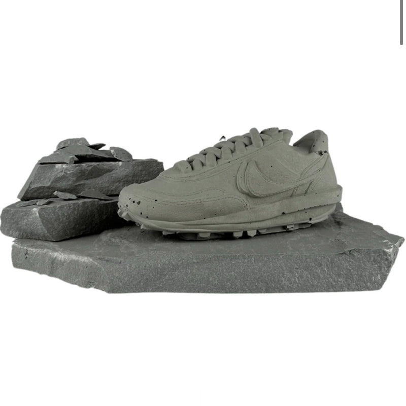 SACAI WAFFLE INSPIRED STONE CENTERPIECE