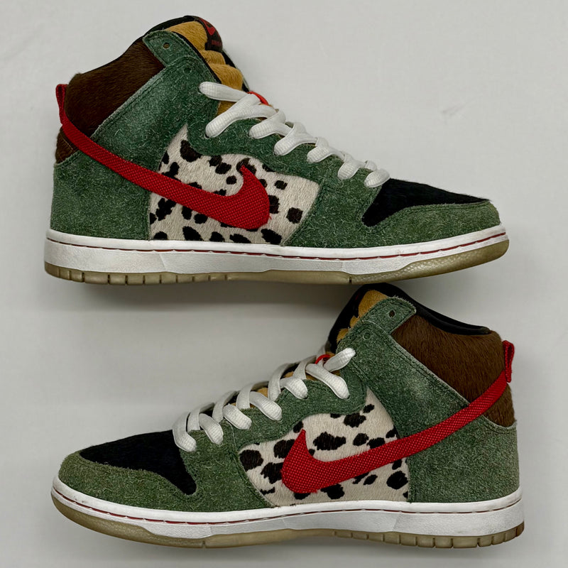 Nike SB Dunk High Dog Walker