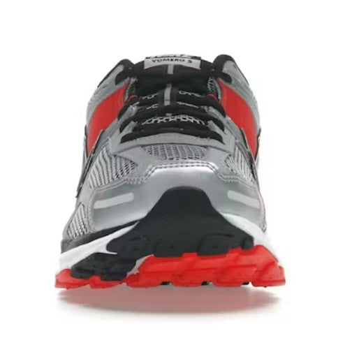 Nike Zoom Vomero 5 Bright Crimson Metallic Silver