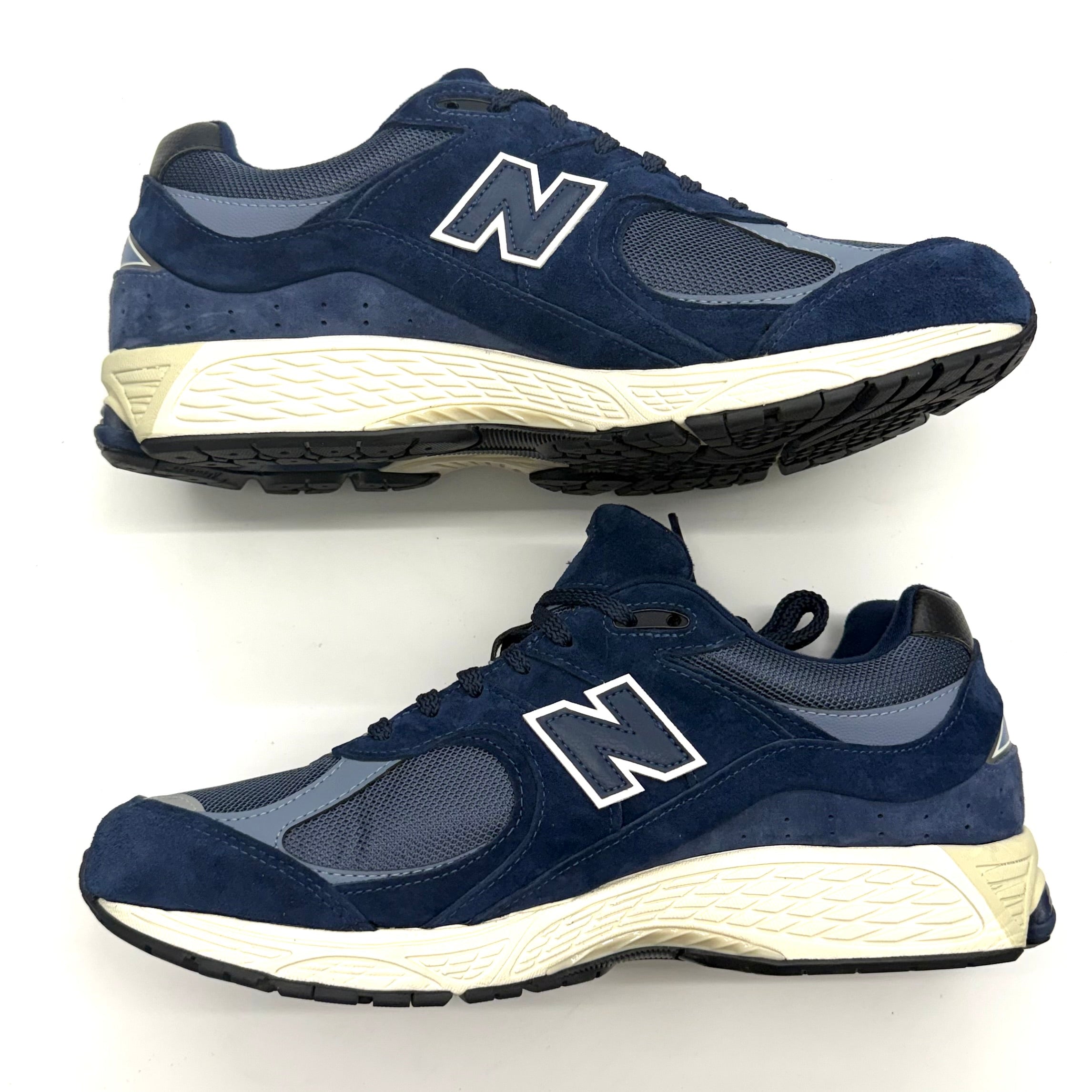 New Balance 2002R Gore-Tex Navy Arctic Grey - M2002RXF | United Kicks