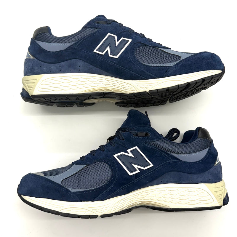 New Balance 2002R Gore-Tex Navy Arctic Grey