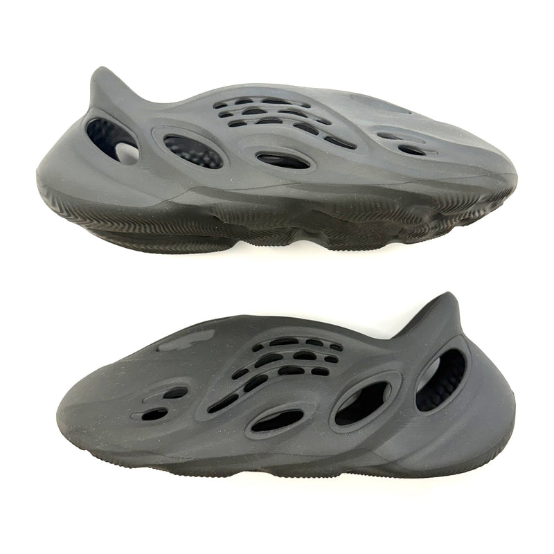 Adidas Yeezy Foam RNR 'Carbon'