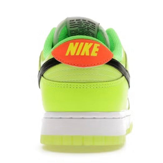 Nike Dunk Low SE 'Splash Volt'