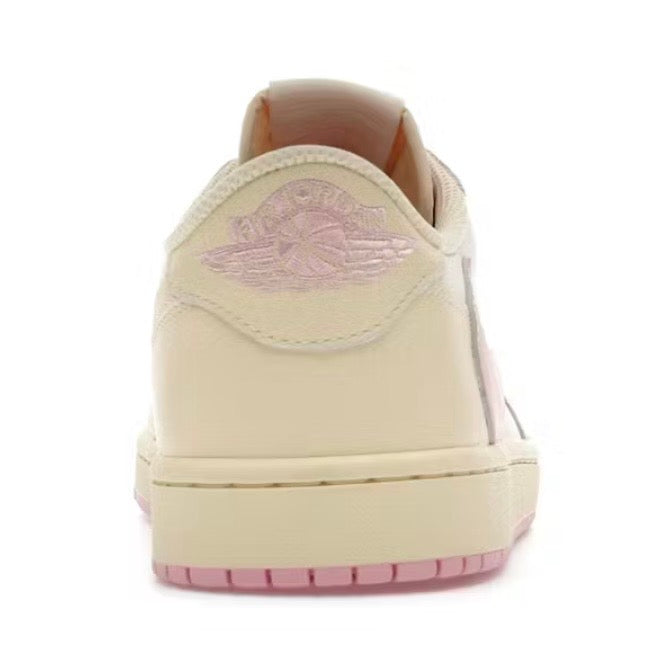 Jordan 1 Retro Low OG SP Travis Scott Shy Pink