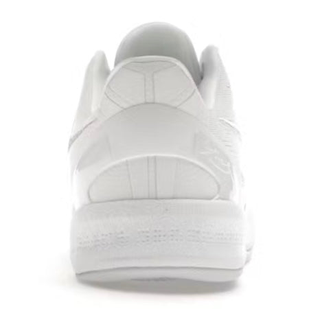 white basketball shoes size 8