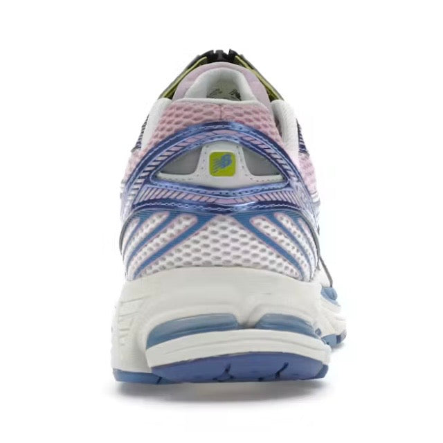 New Balance 860v2 Up There Blossom Pink