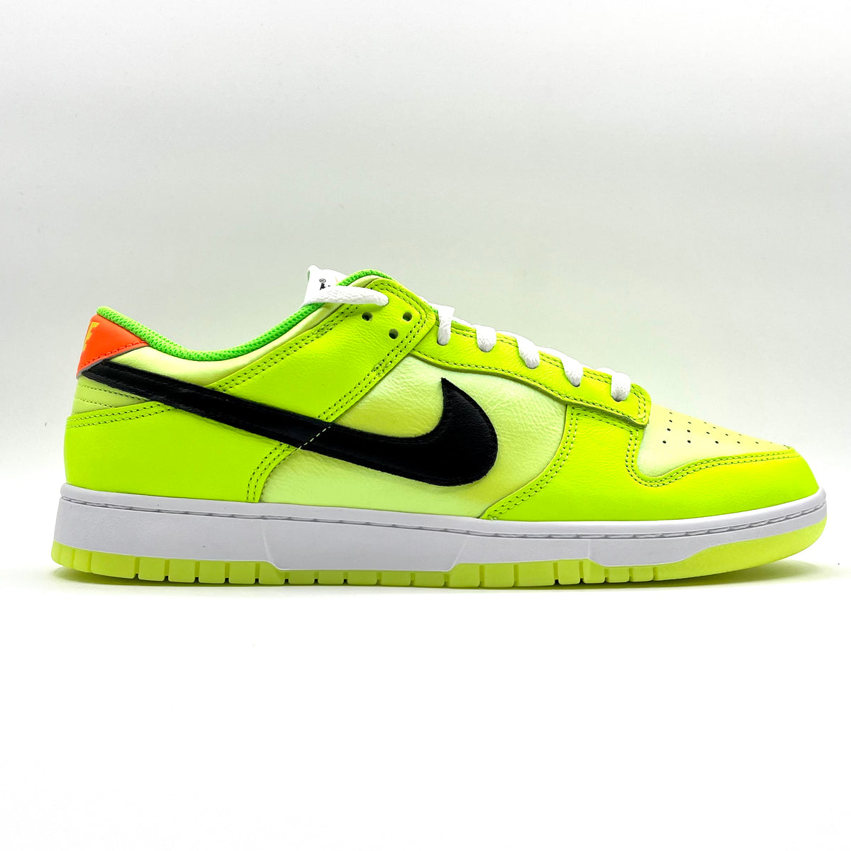 Nike Dunk Low SE  display picture 1