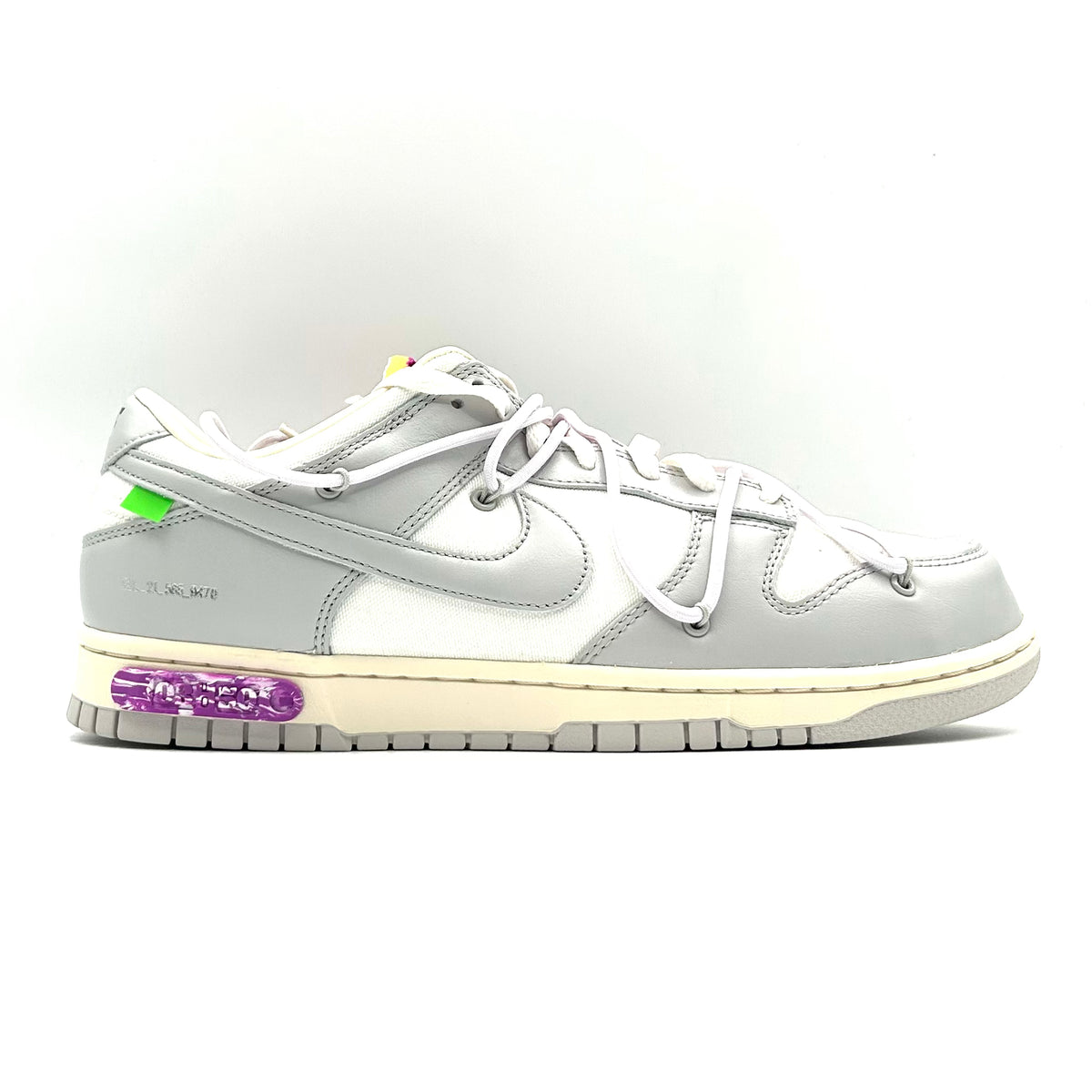 Off-White × Nike Dunk Low 